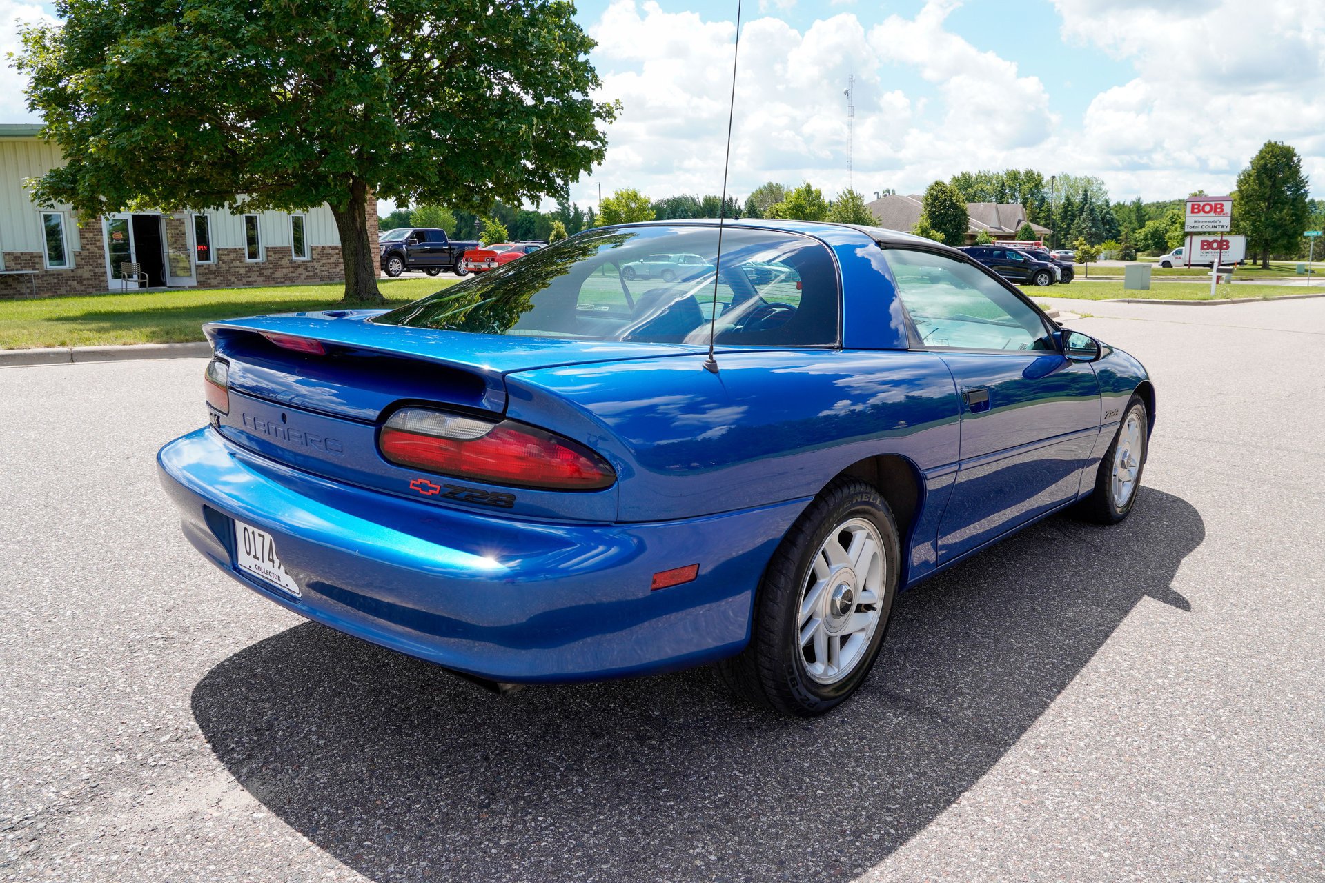Used 1996 Chevrolet Camaro Z28 RWD image 3