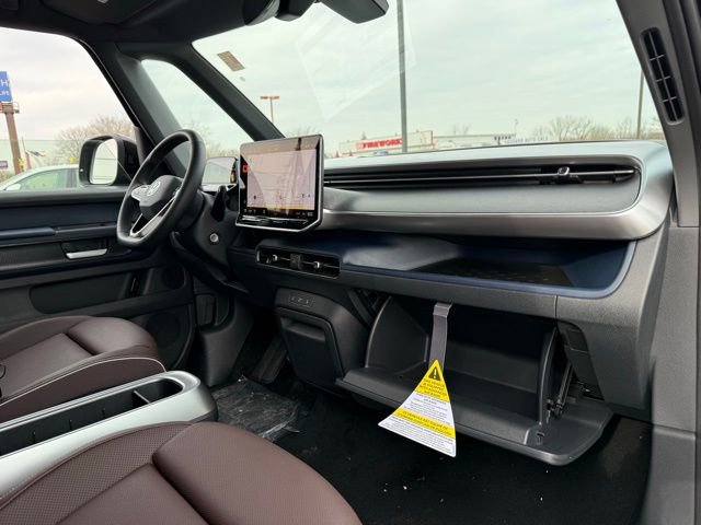 New 2025 Volkswagen ID. Buzz Pro S RWD image 12