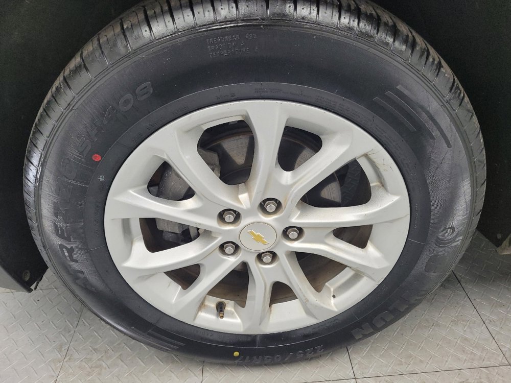 Used 2019 Chevrolet Equinox LS image 31