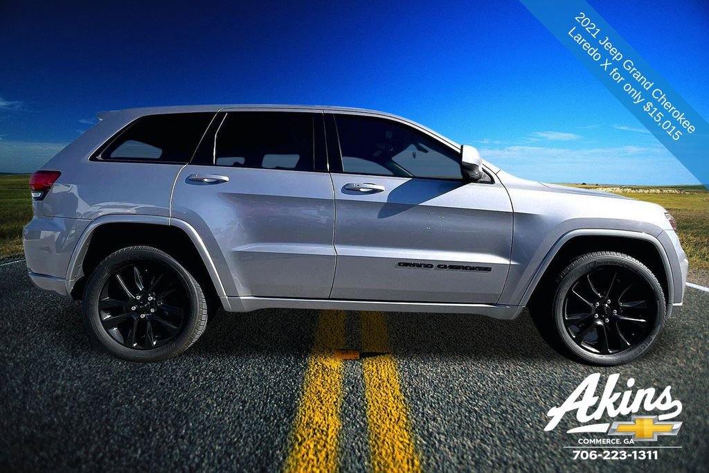 Used 2021 Jeep Grand Cherokee Laredo X image 17