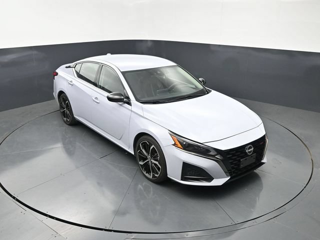 Used 2025 Nissan Altima 2.5 SR FWD image 19