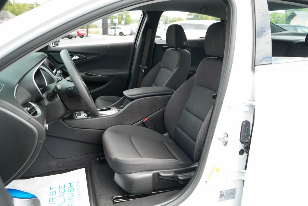 Used 2022 Chevrolet Malibu LS FWD image 6
