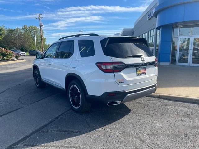 New 2026 Honda Pilot Touring image 8