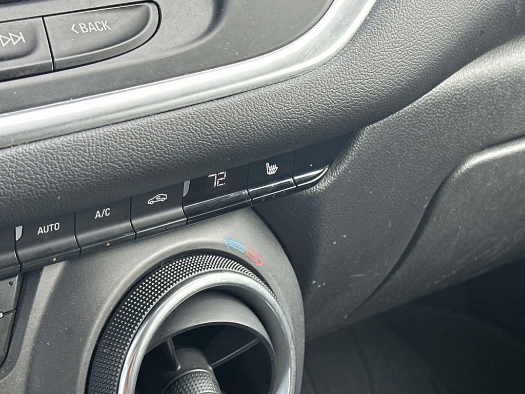 Used 2021 Chevrolet Blazer LT FWD image 26