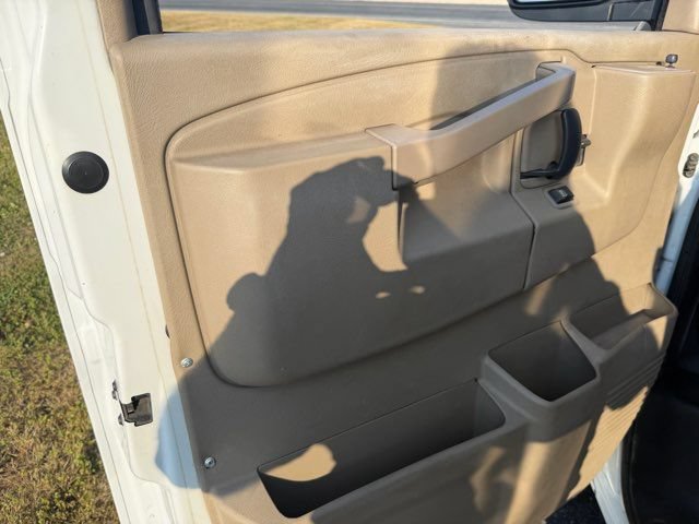 Used 2019 GMC Savana 3500 w/ Power Convenience Package RWD image 10