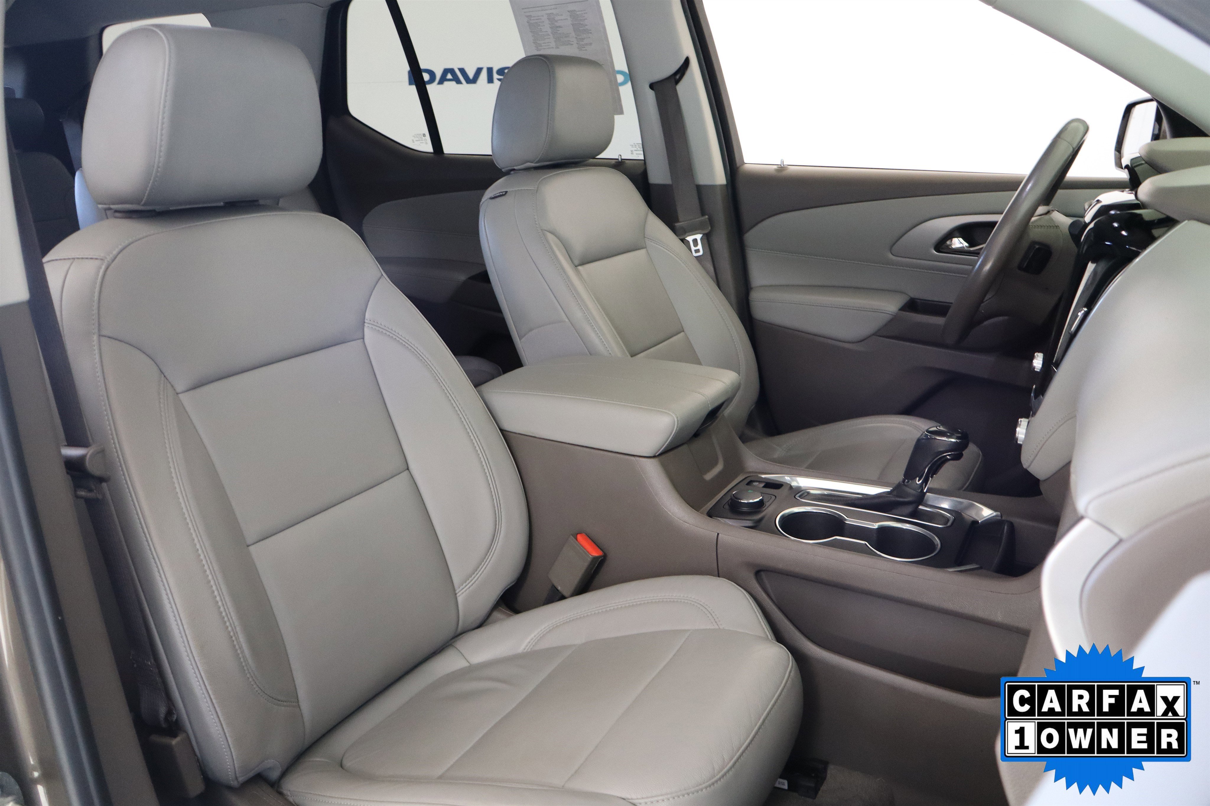 Used 2020 Chevrolet Traverse LT image 20