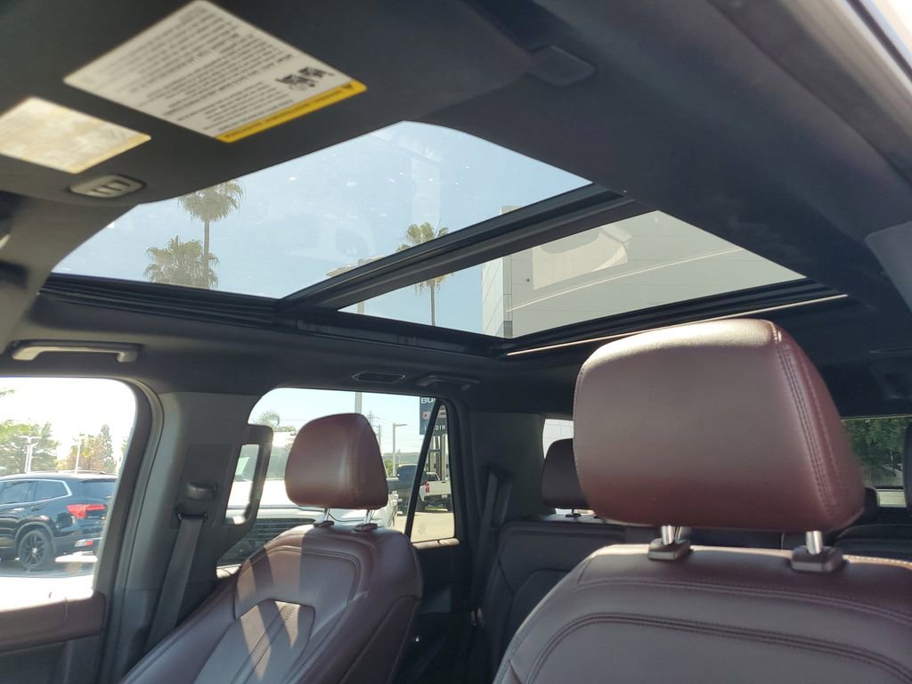 Used 2023 Ford Expedition Limited image 35