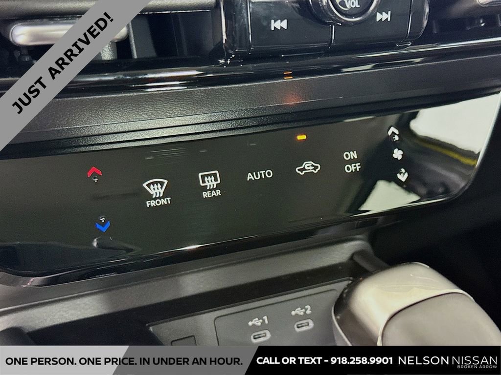 Certified 2025 Nissan Kicks SR image 15