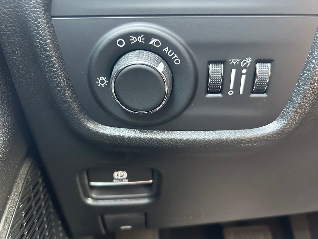 New 2025 Jeep Grand Cherokee L Altitude image 19