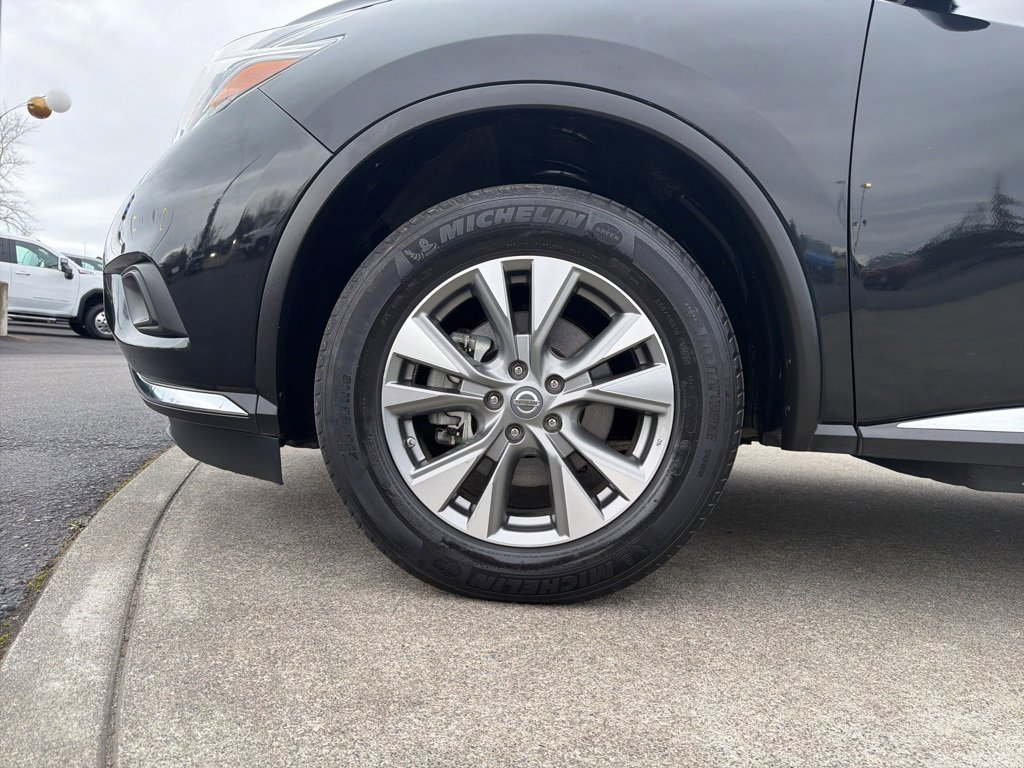 Used 2018 Nissan Murano SV image 10
