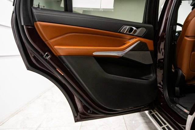 Used 2023 BMW X7 xDrive40i w/ Executive Package AWD/4WD image 25