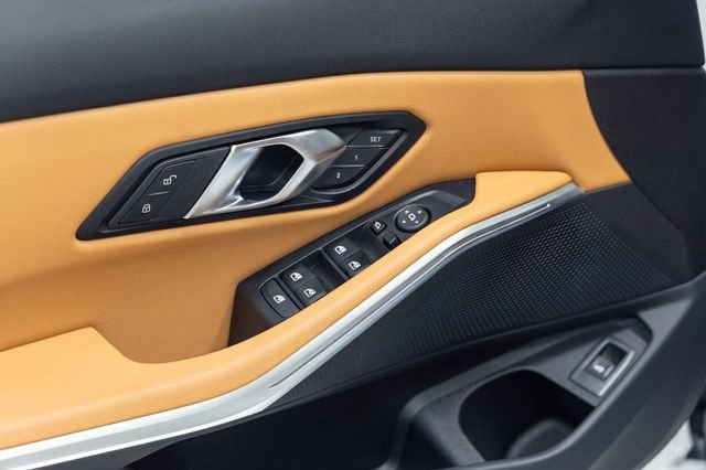 Used 2026 BMW 330i xDrive Sedan w/ Premium Package image 15