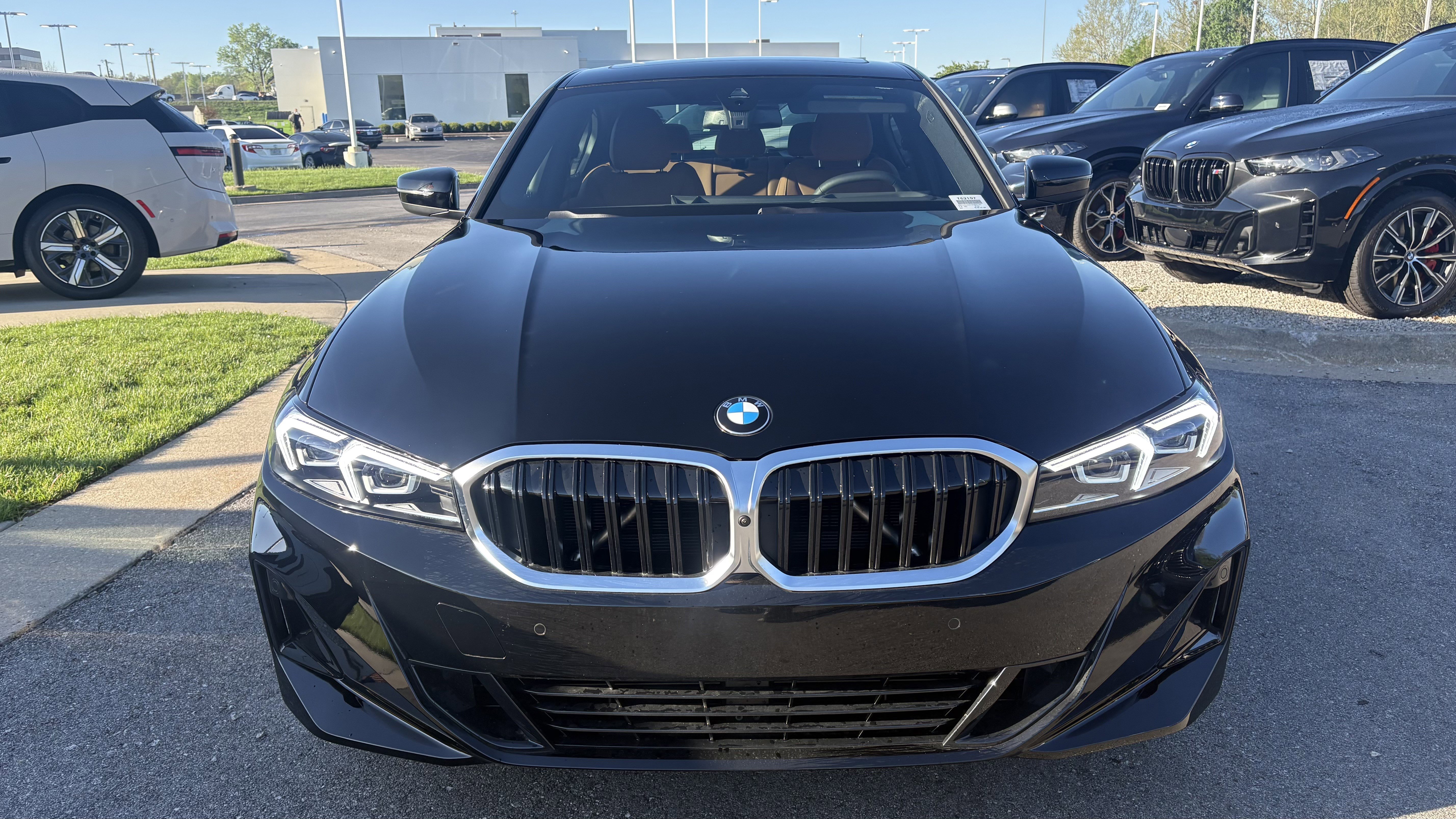 Used 2026 BMW 330i xDrive Sedan AWD/4WD image 3