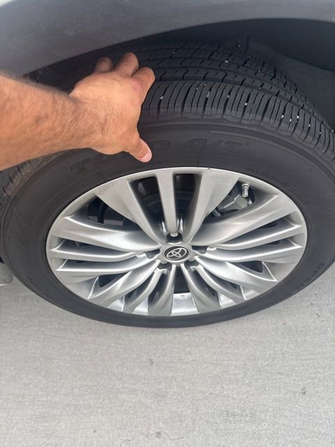 Used 2023 Toyota Highlander Platinum image 4