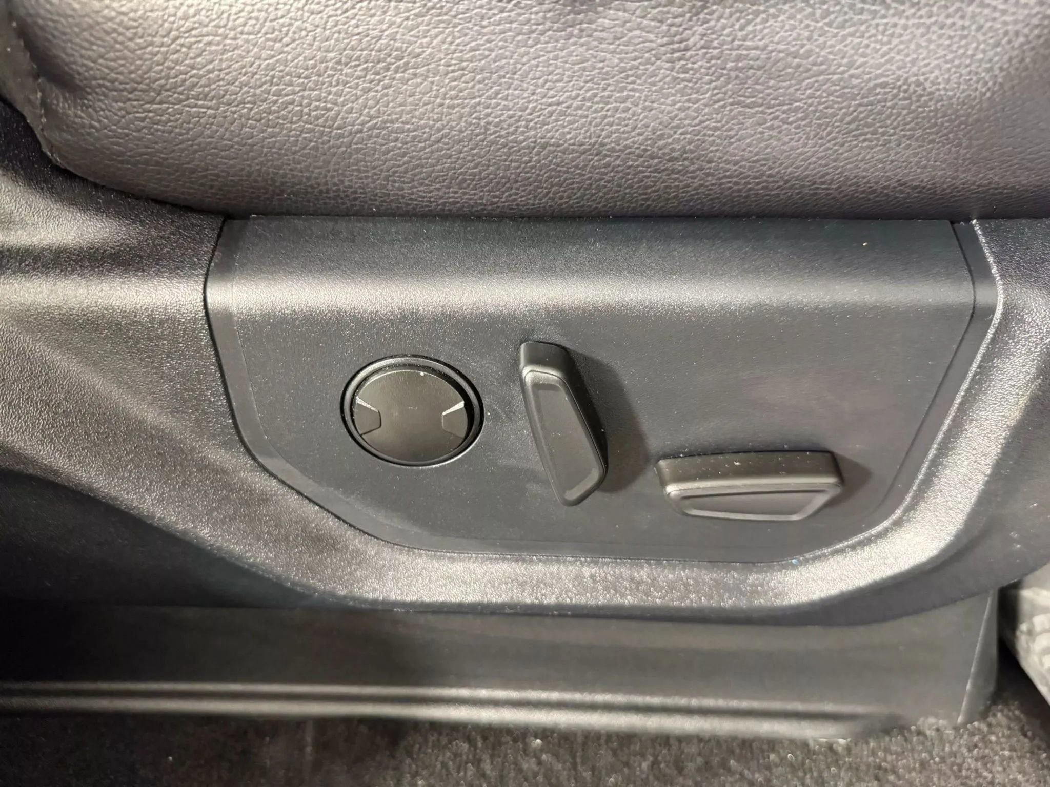 Used 2021 Ford Expedition XLT w/ Equipment Group 202A image 37