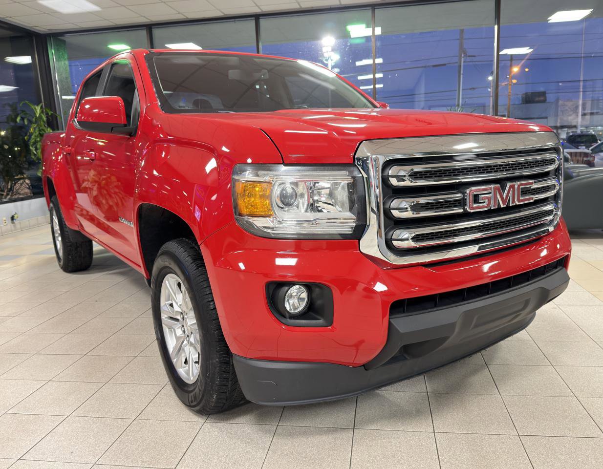 Used 2019 GMC Canyon SLE image 12