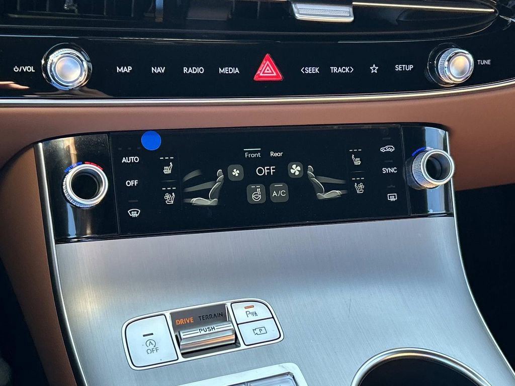 New 2026 Genesis GV70 2.5T Advanced image 34