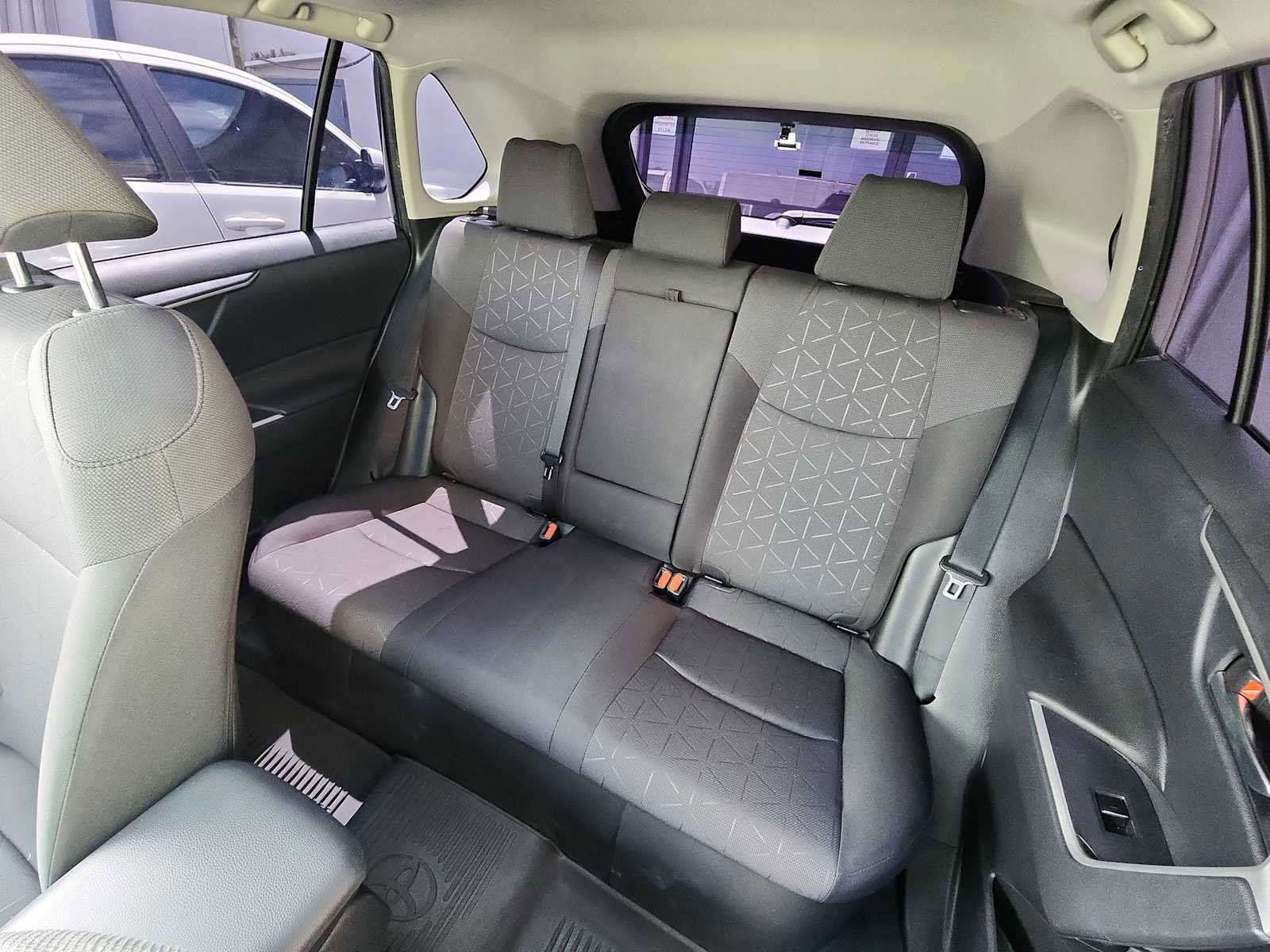 Used 2024 Toyota RAV4 XLE AWD/4WD image 23