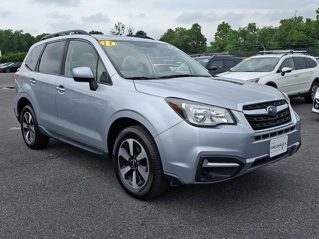 Used 2017 Subaru Forester 2.5i Premium w/ Popular Package #2A AWD/4WD image 3