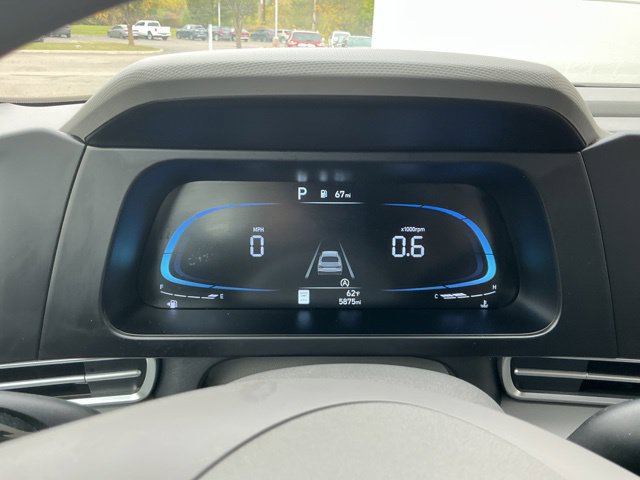 Certified 2024 Hyundai Elantra SE FWD image 23