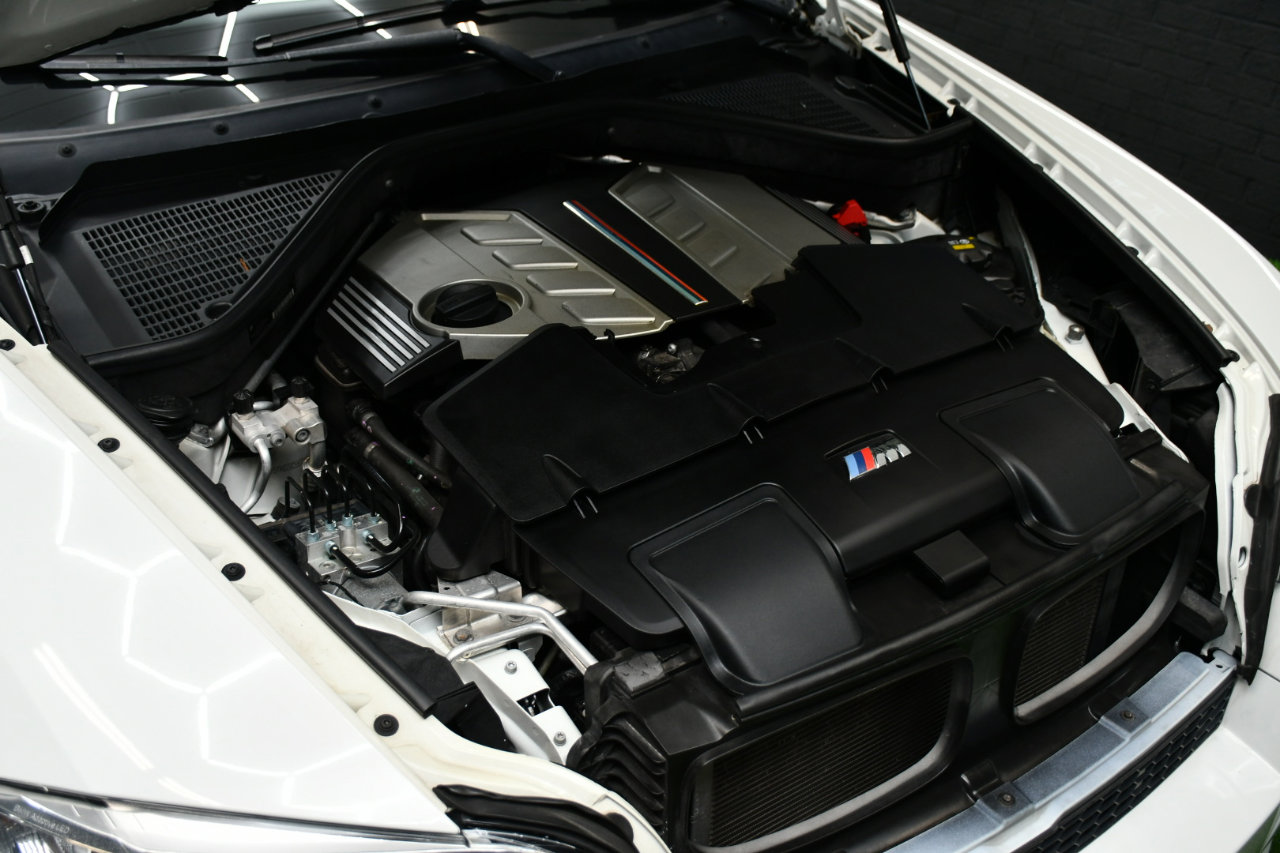 Used 2014 BMW X6 M image 14