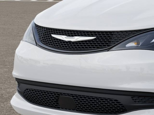 New 2027 Chrysler Pacifica LX FWD image 18