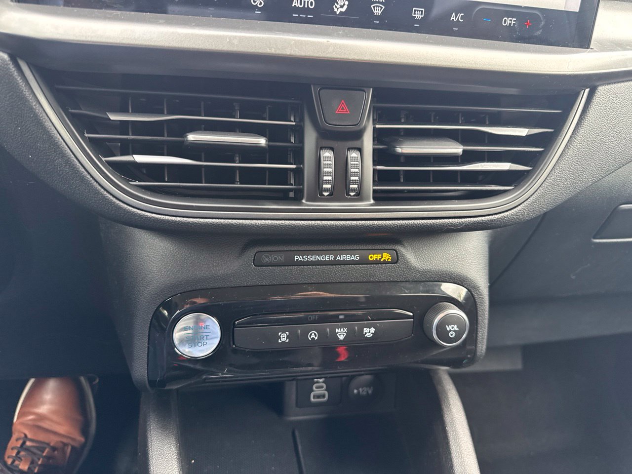 Used 2024 Ford Escape Active w/ Tech Pack #1 FWD image 13