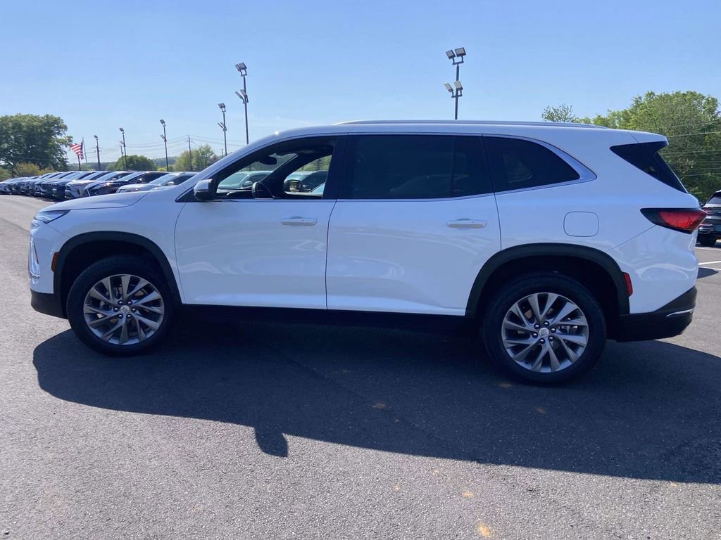 Used 2025 Buick Enclave Preferred image 6