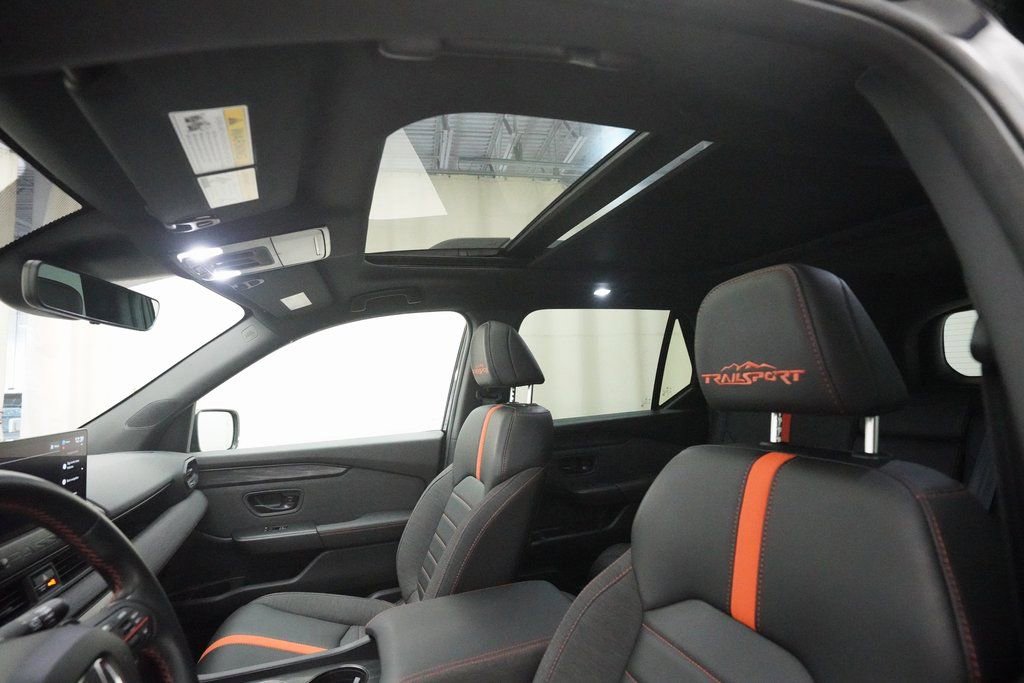 Certified 2026 Honda Passport TrailSport image 32