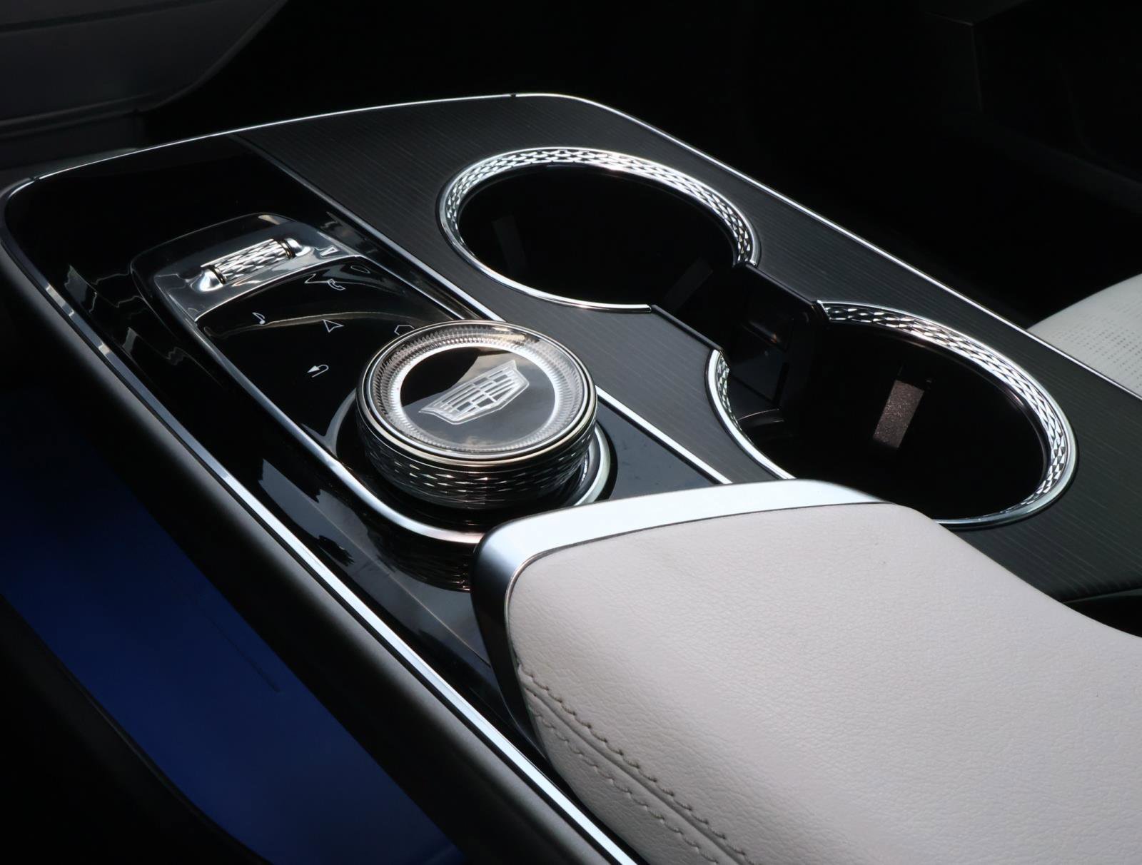 Used 2024 Cadillac Lyriq Luxury RWD image 30