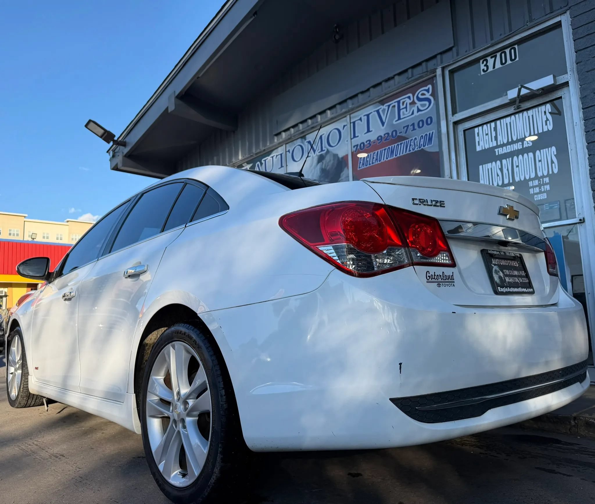 Used 2015 Chevrolet Cruze LTZ w/ Sun, Sound and Sport Package FWD image 5