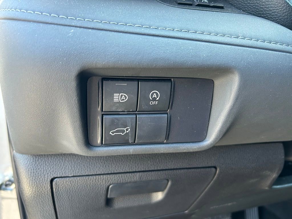 Used 2025 Toyota Highlander XSE image 18