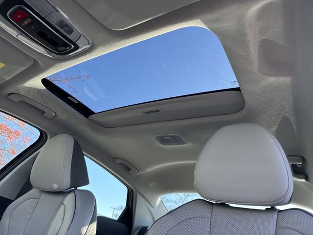 New 2026 Hyundai Elantra Limited image 32