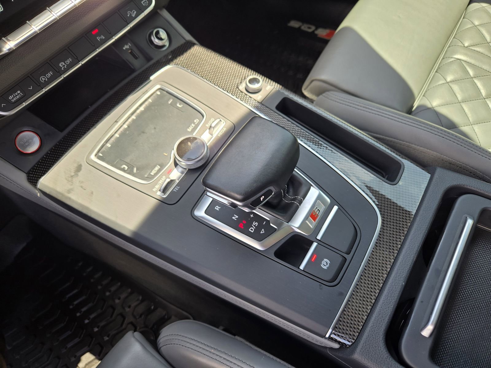 Used 2018 Audi SQ5 Prestige w/ Prestige Package image 18