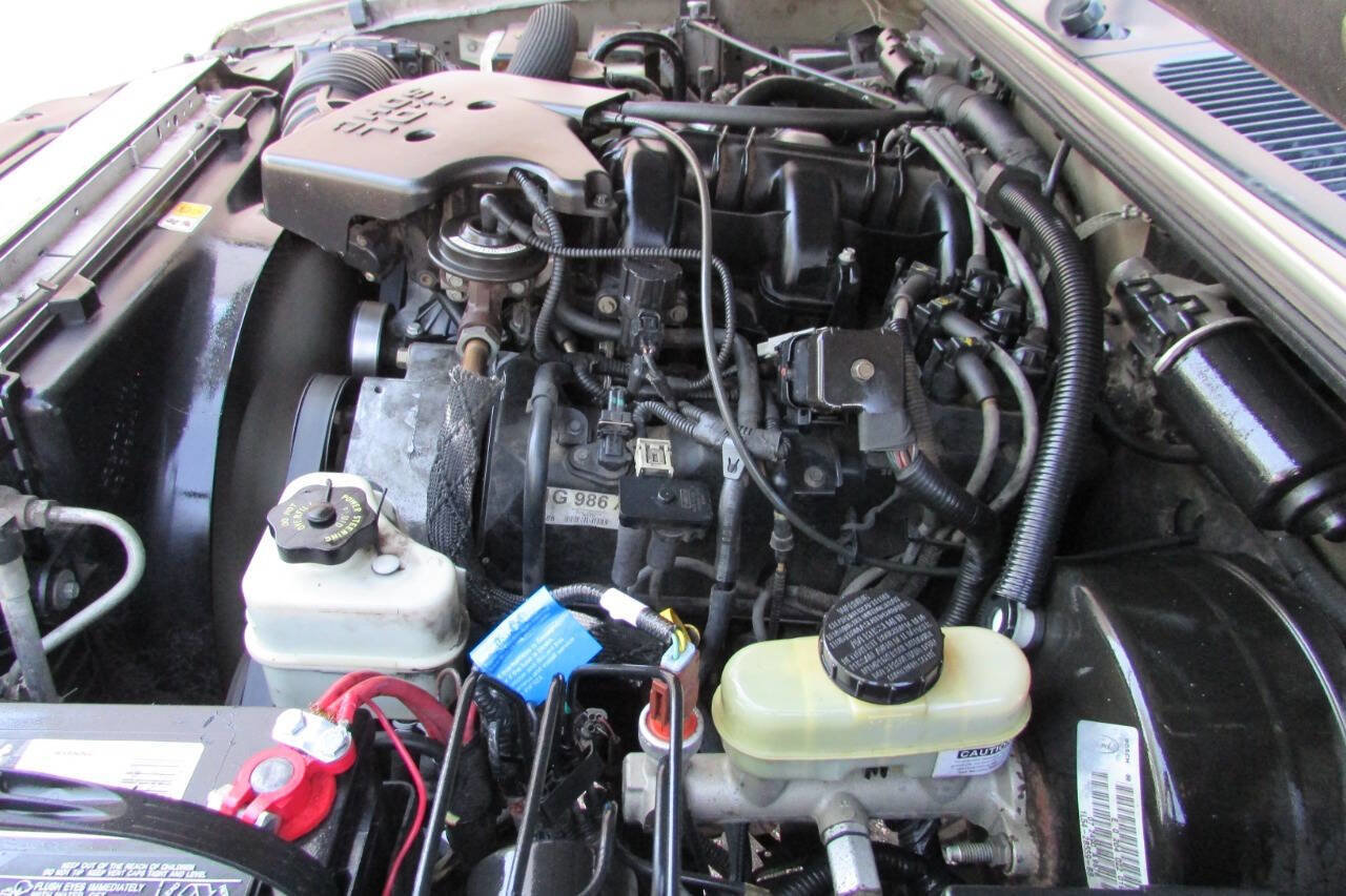 Used 2001 Ford Explorer Sport Trac 2WD image 33