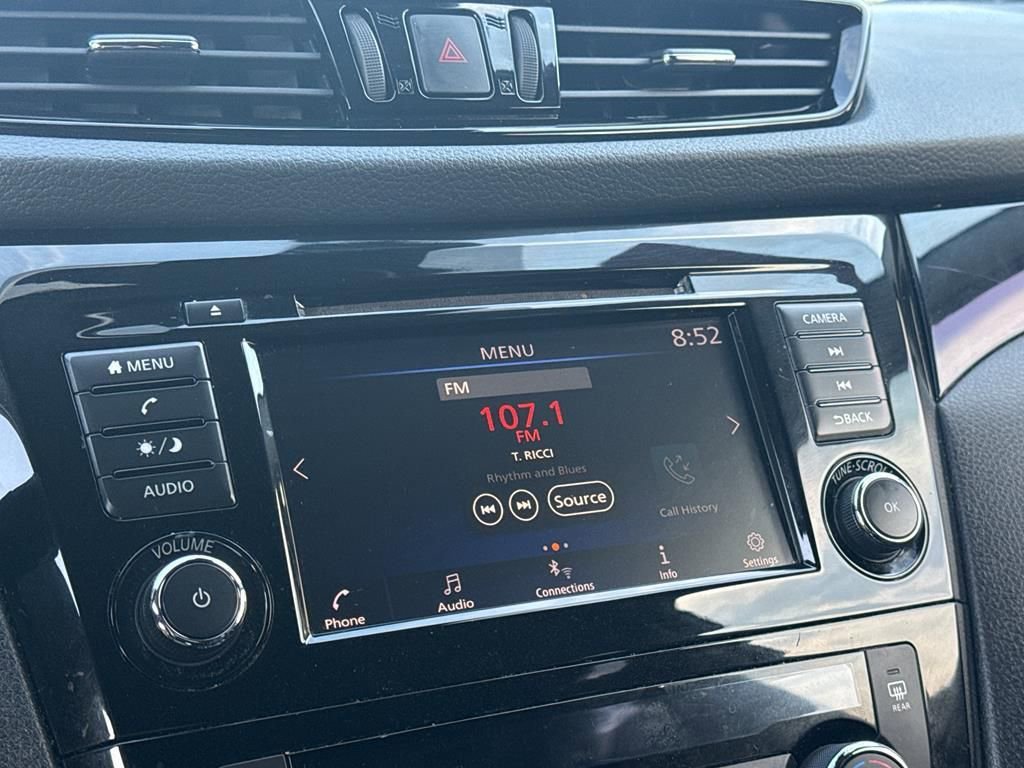 Certified 2022 Nissan Rogue Sport SV w/ Technology Package image 25