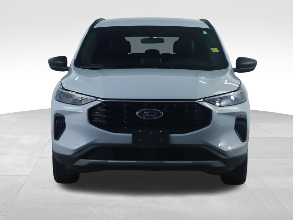 Certified 2025 Ford Escape ST-Line FWD image 8