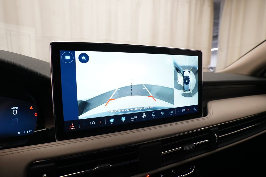 Used 2025 Lincoln Corsair Reserve w/ Towing Package image 20