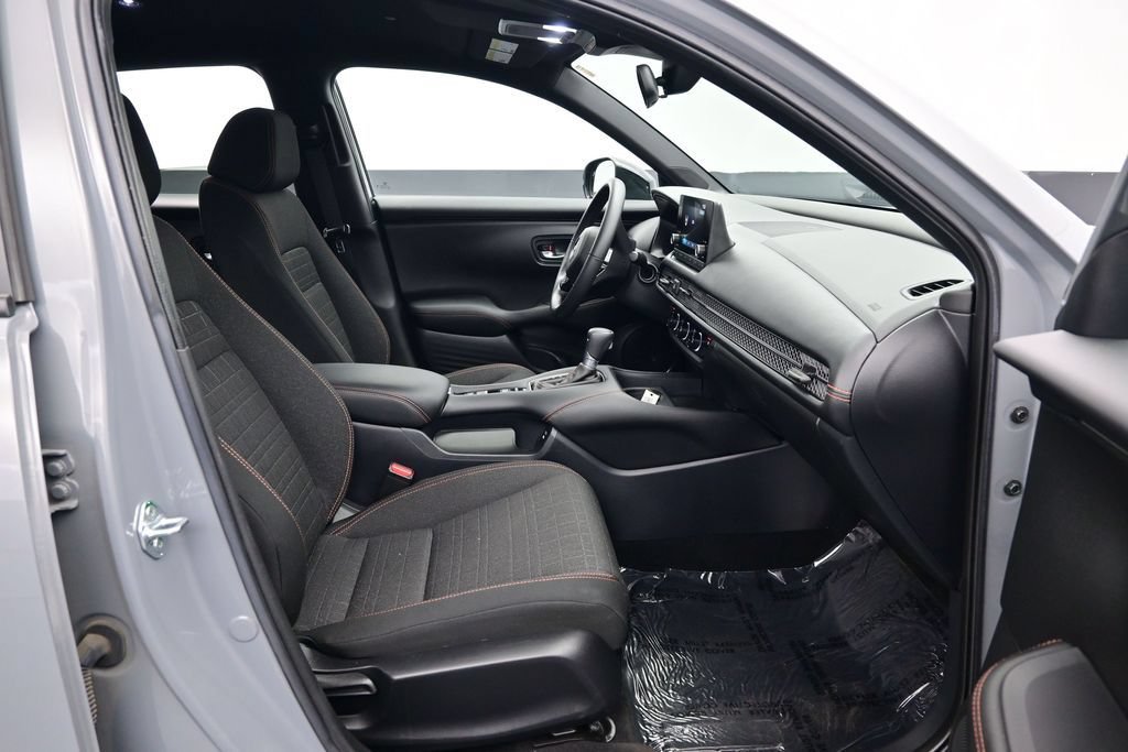 Certified 2024 Honda HR-V Sport image 29