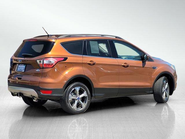 Certified 2017 Ford Escape SE w/ Equipment Group 201A AWD/4WD image 4