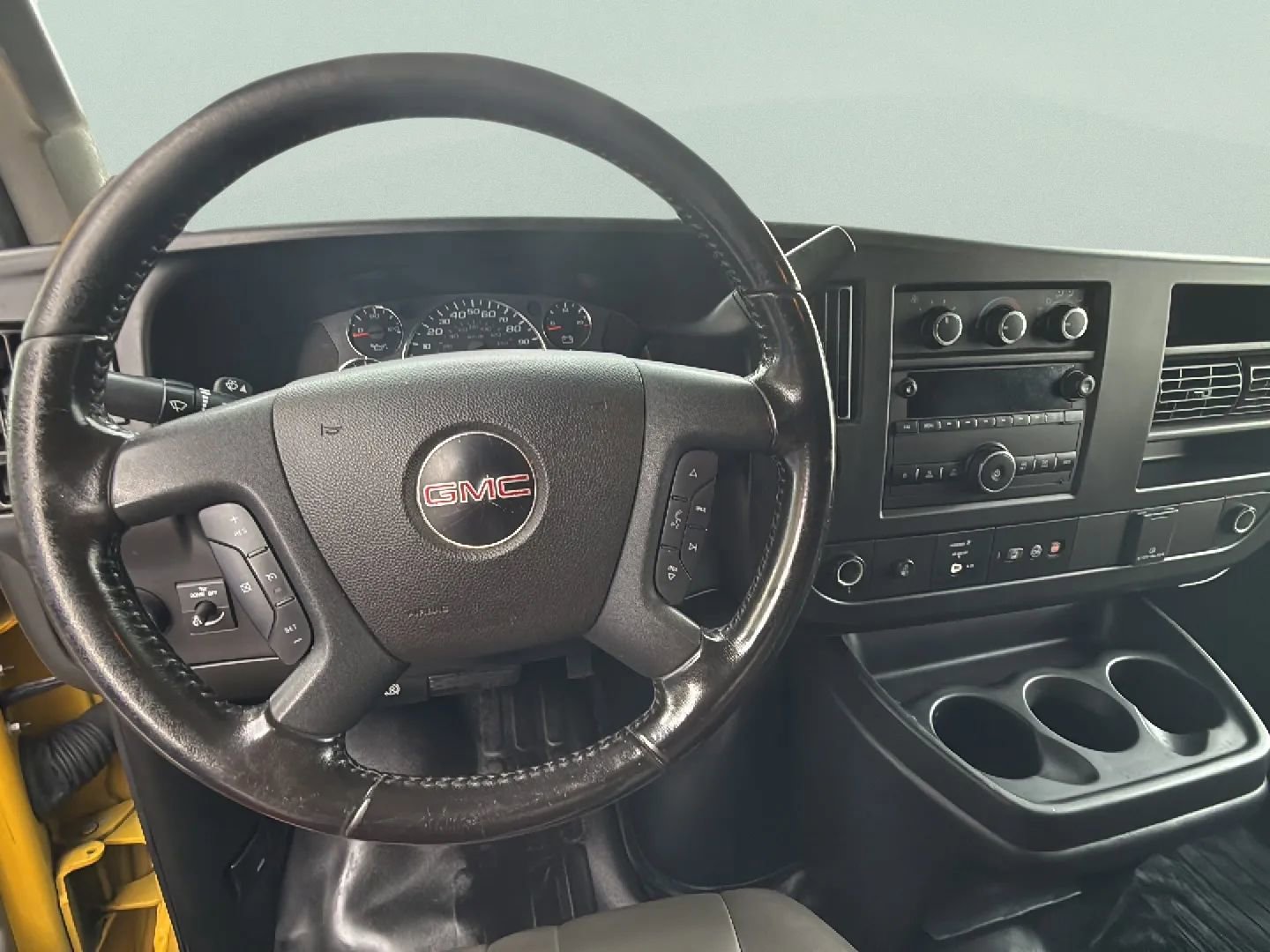 Used 2021 GMC Savana 2500 w/ Driver Convenience Package image 16