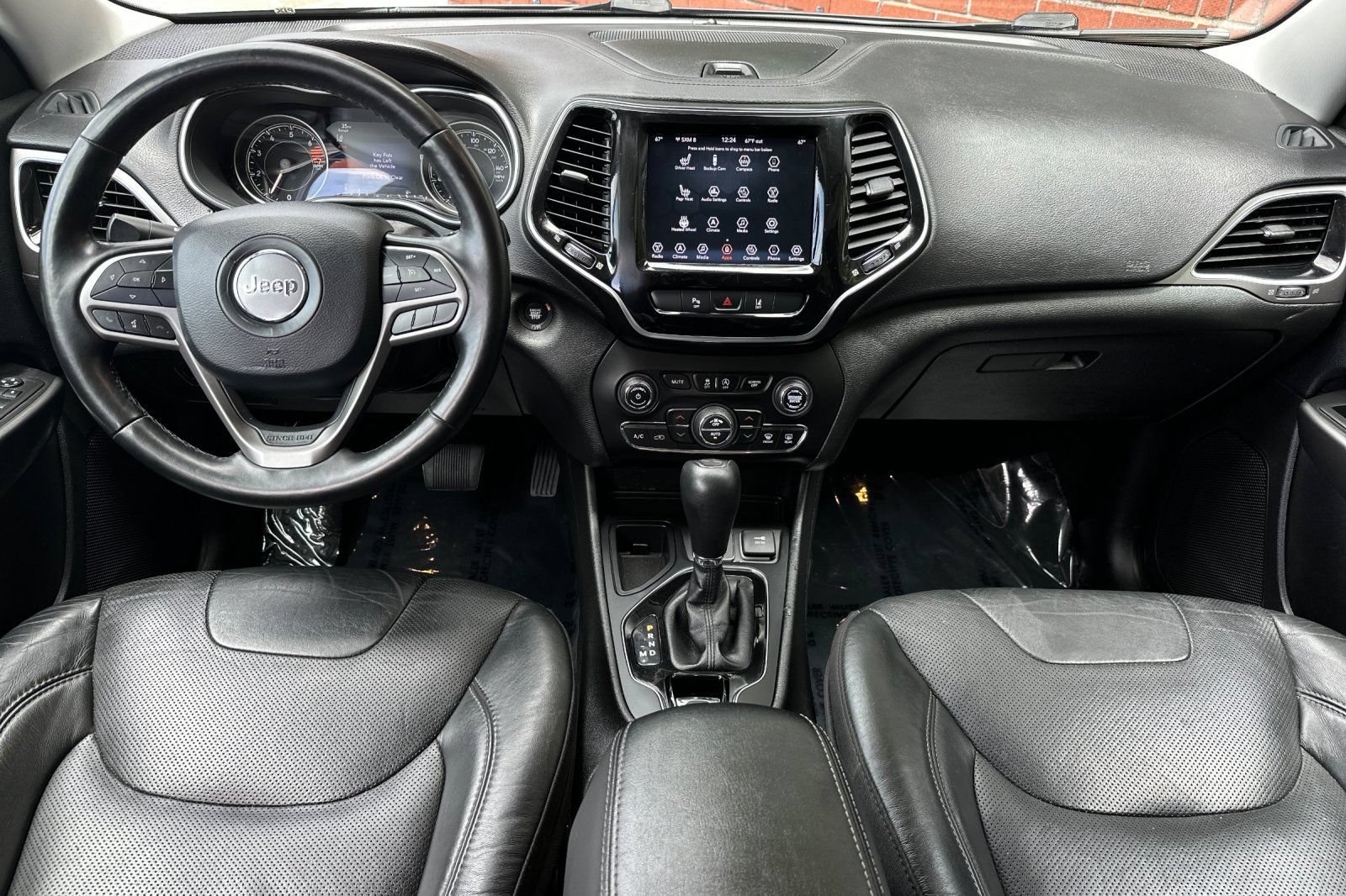 Used 2020 Jeep Cherokee Limited w/ Advanced Safety Group FWD image 16