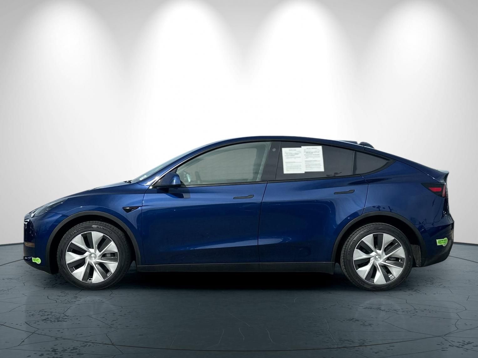Used 2023 Tesla Model Y Long Range image 7