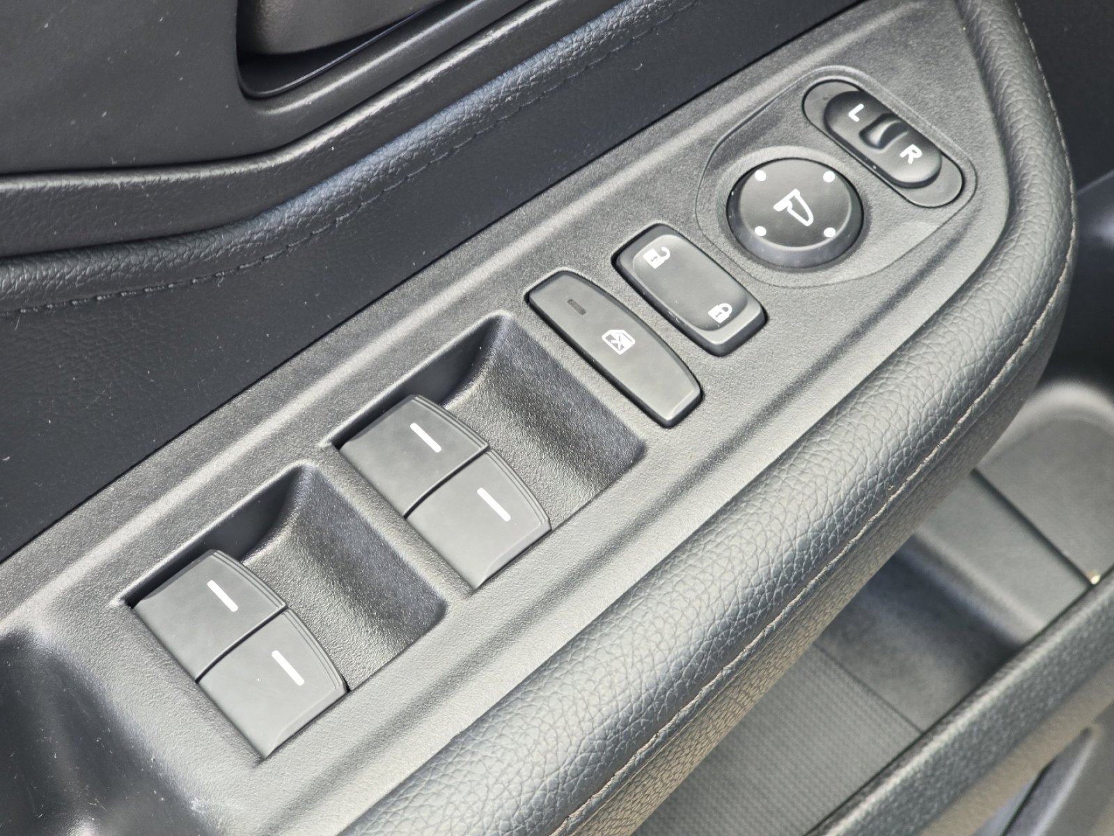 Certified 2024 Honda Odyssey EX-L image 26