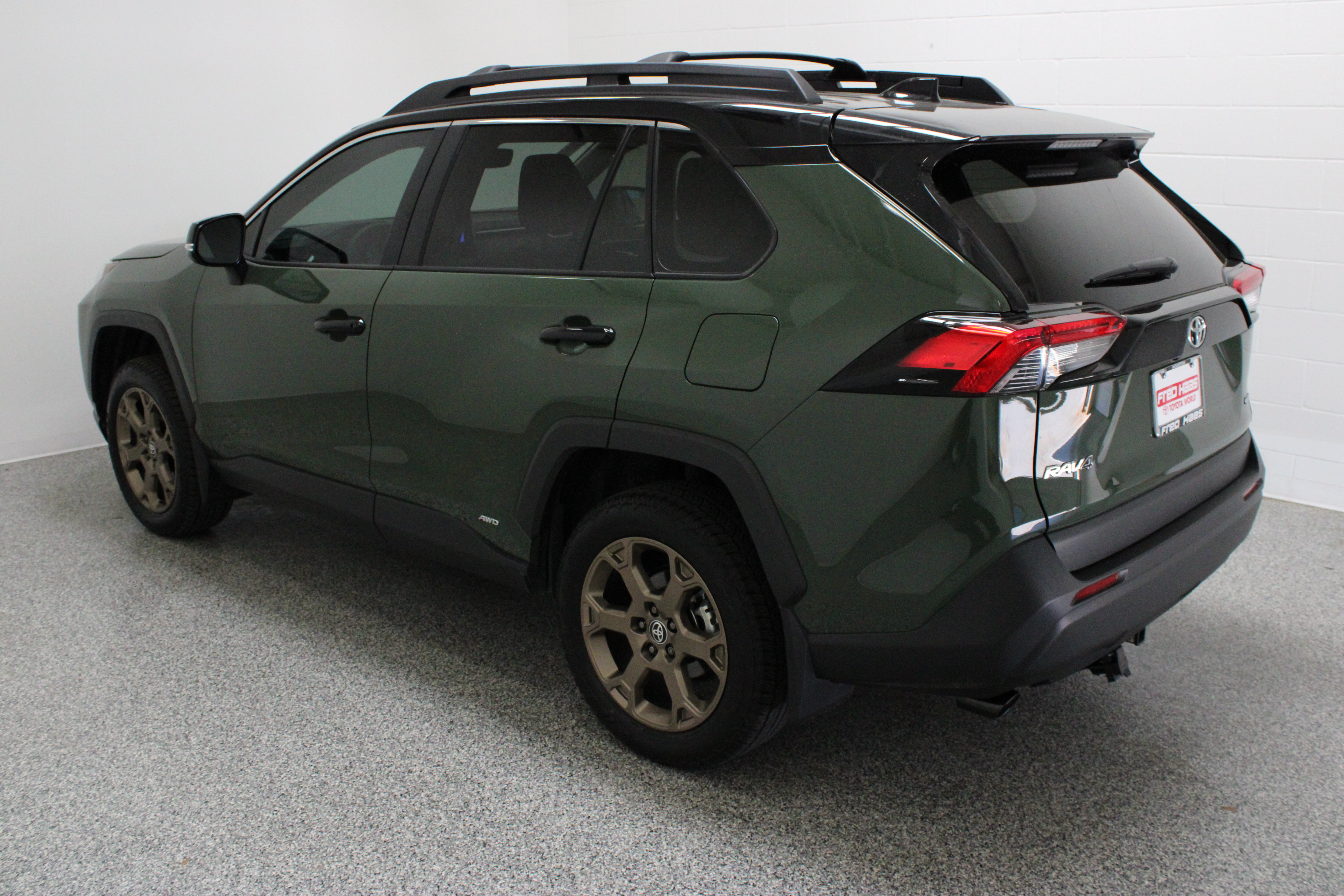 Used 2025 Toyota RAV4 Woodland Edition w/ Weather Package AWD/4WD image 9