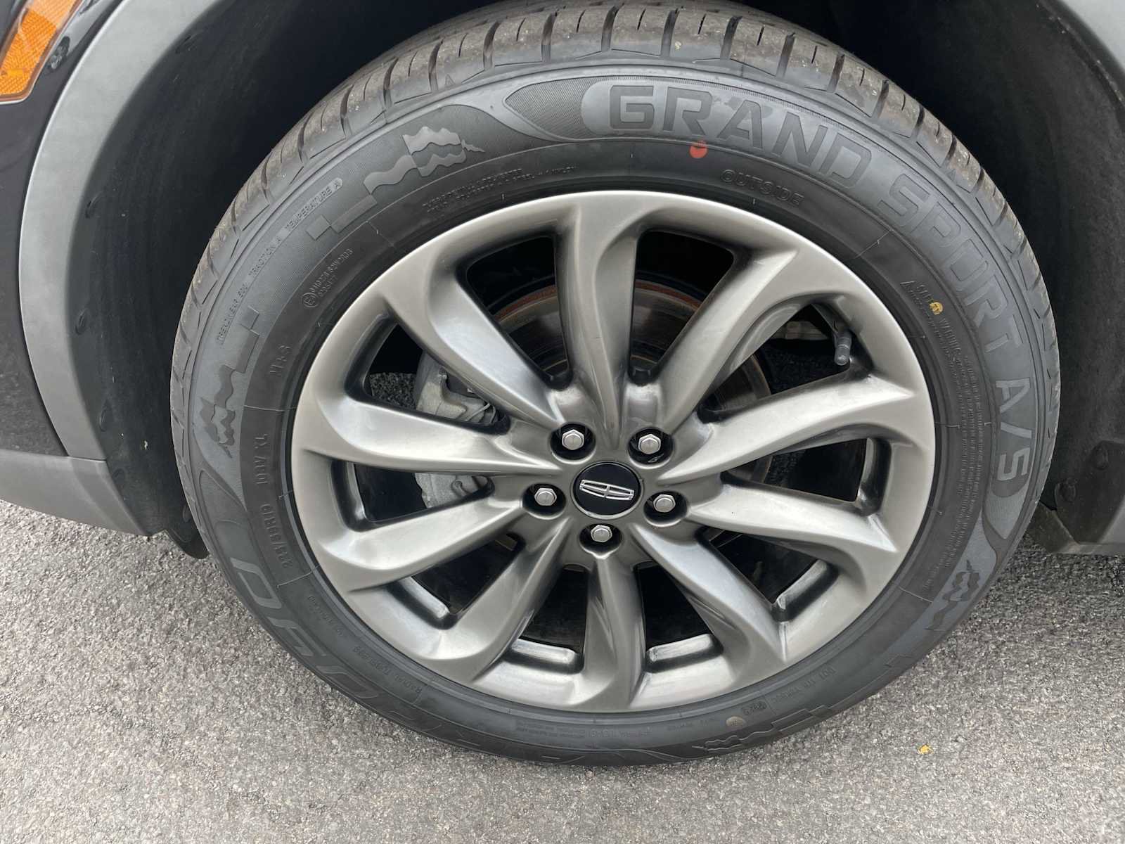 Used 2021 Lincoln Corsair FWD w/ Premium Package image 18