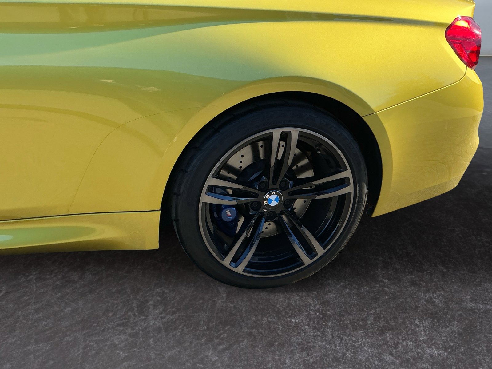 Used 2015 BMW M4 Coupe image 9