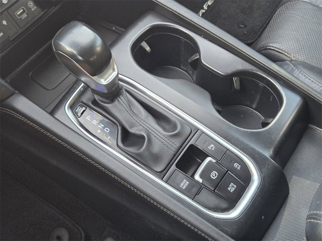 Used 2020 Hyundai Santa Fe SEL image 19