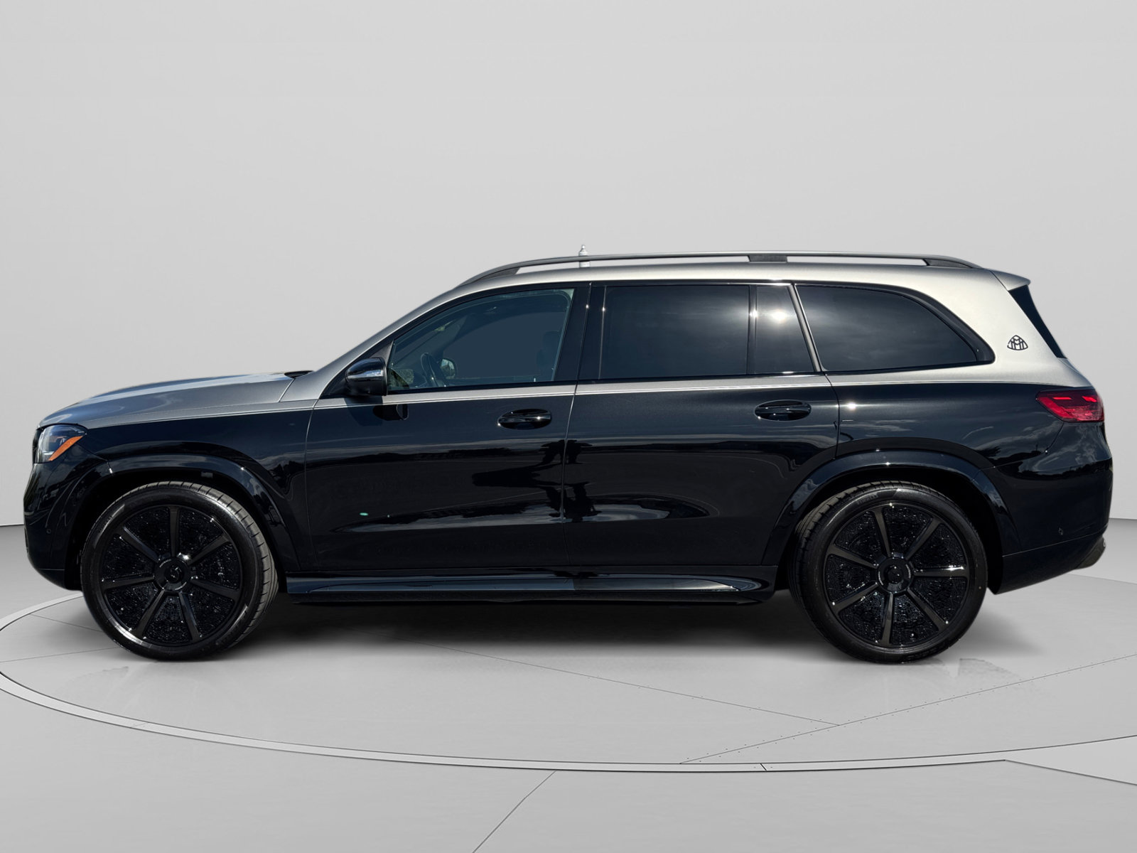 New 2026 Mercedes-Benz Maybach GLS 600 4MATIC image 2