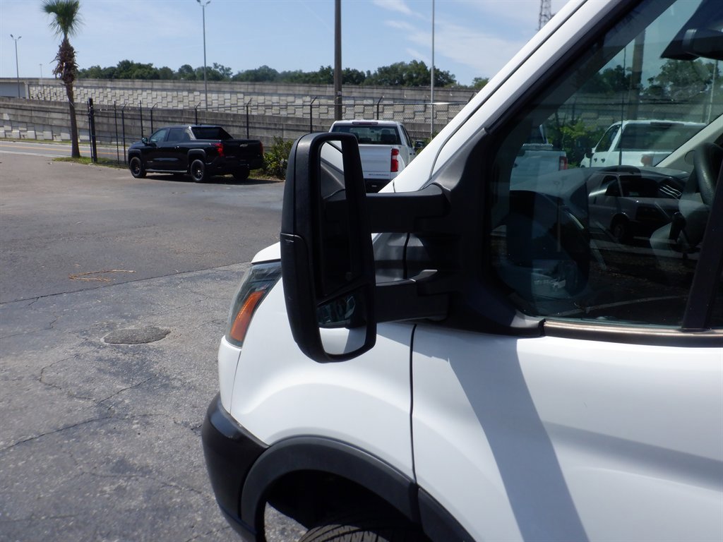 Used 2018 Ford Transit 250 Aluminum Utility image 15